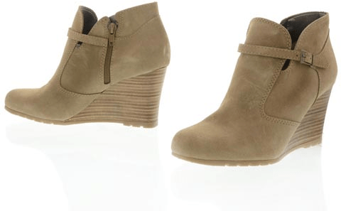 Esprit - Isis Buckle Wedge