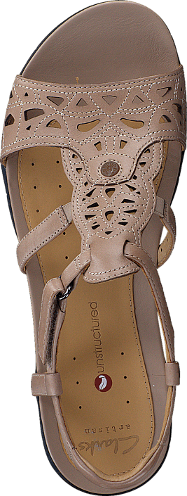 Clarks - Un Valencia Sand Leather