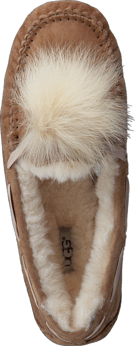 UGG - Dakota Pom Pom Chestnut
